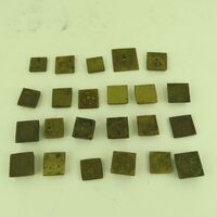 Voorwerpen Adlib\10000\V14469.a-b.jpg; V14469.a; Doosje met gewichten; Medicinale gewichten in doosMedical weights in box